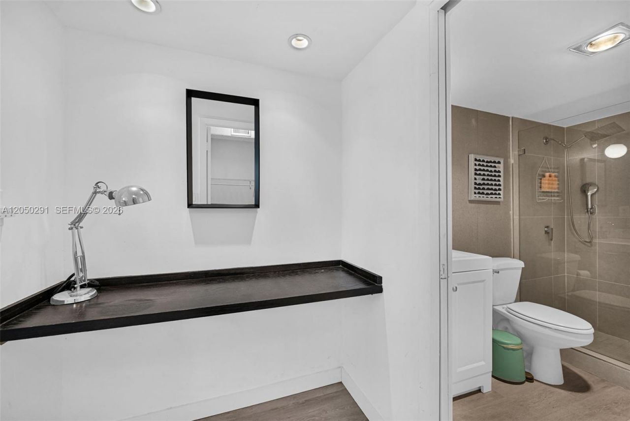 345 Ocean Dr , Unit 623, Miami Beach, FL 33139 Photo