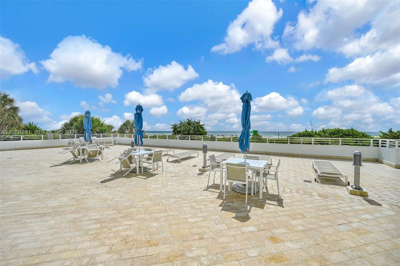 345 Ocean Dr , Unit 623, Miami Beach, FL 33139 Photo