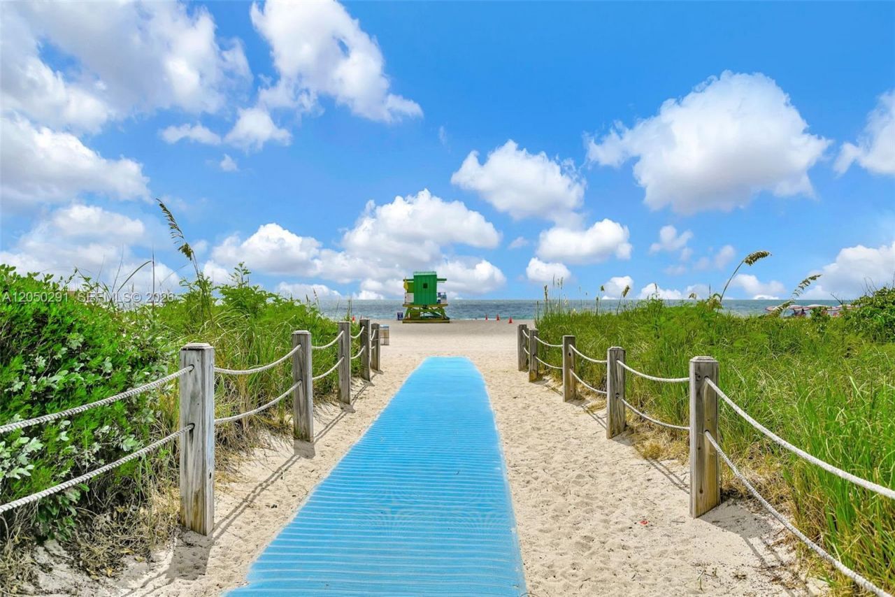 345 Ocean Dr , Unit 623, Miami Beach, FL 33139 Photo