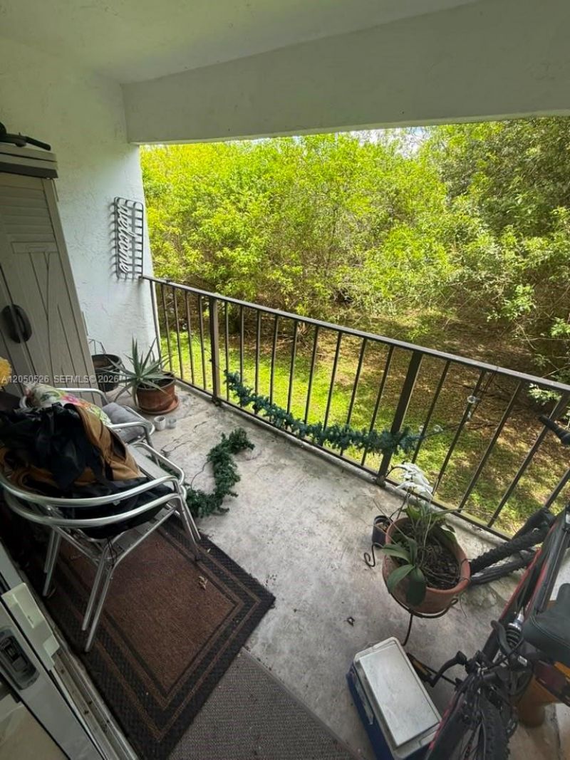 9405 W Flagler St , Unit 212D, Miami, FL 33174 Photo