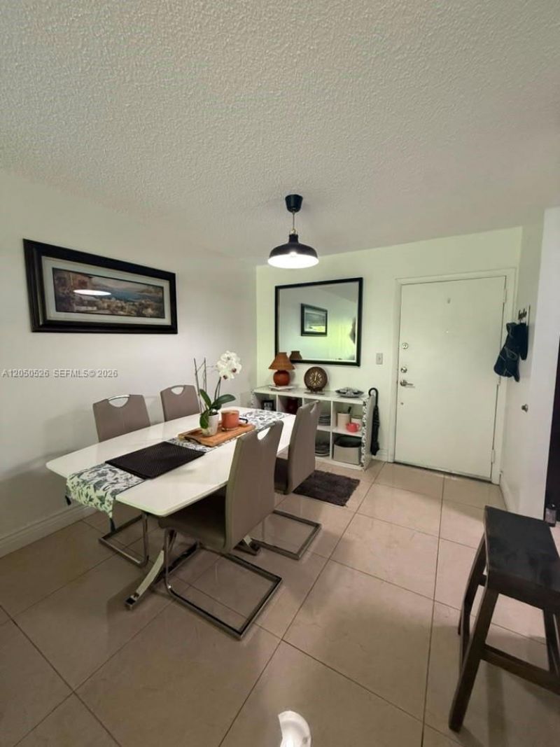 9405 W Flagler St , Unit 212D, Miami, FL 33174 Photo