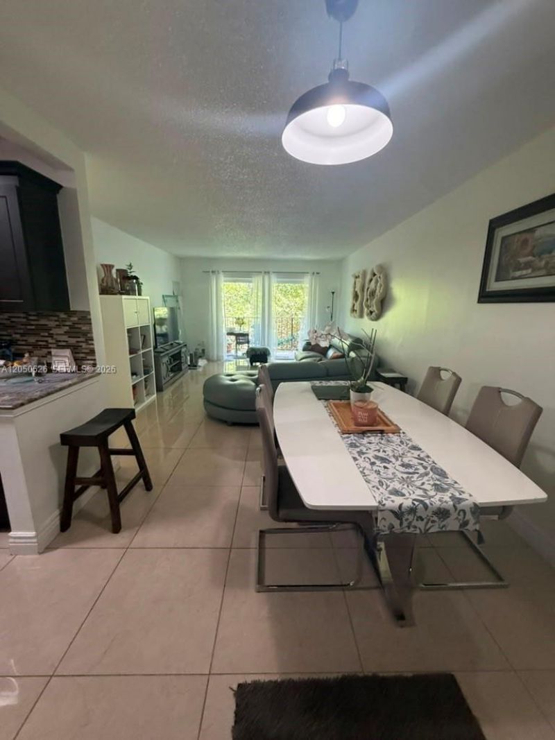 9405 W Flagler St , Unit 212D, Miami, FL 33174 Photo