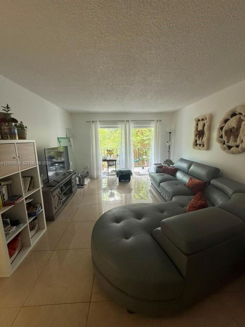 9405 W Flagler St , Unit 212D, Miami, FL 33174 Photo