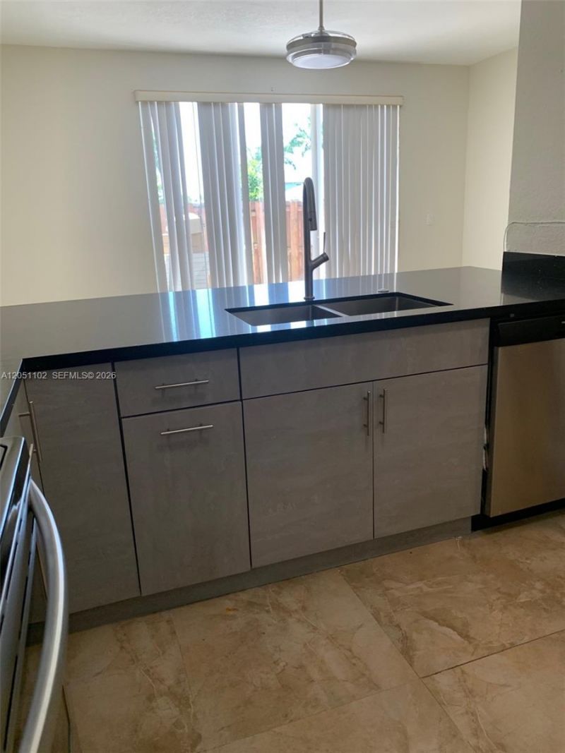4124 SW 159th Ave , Unit 11, Miramar, FL 33027 Photo