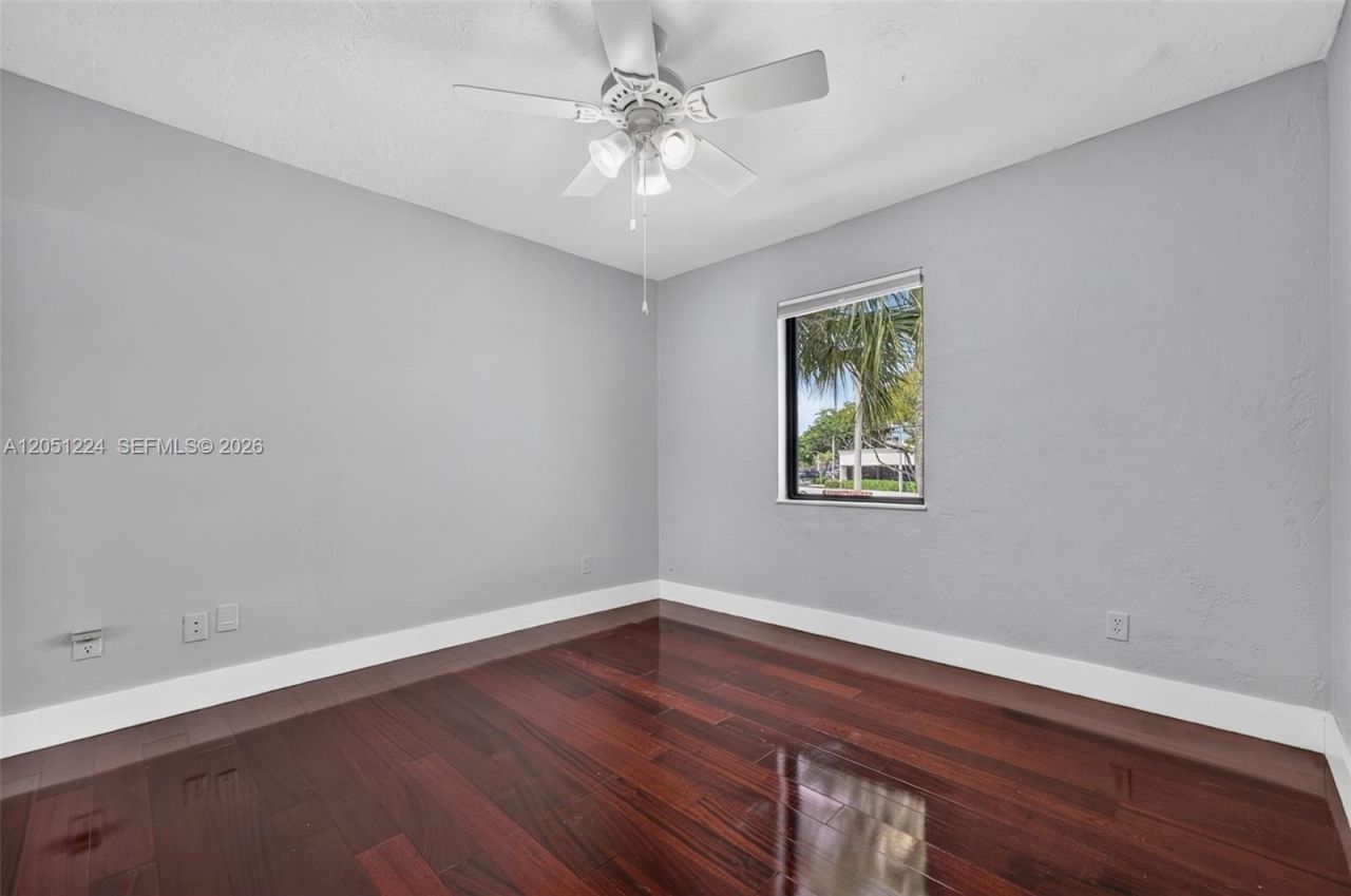 8701 SW 141st St , Unit L6, Palmetto Bay, FL 33176 Photo