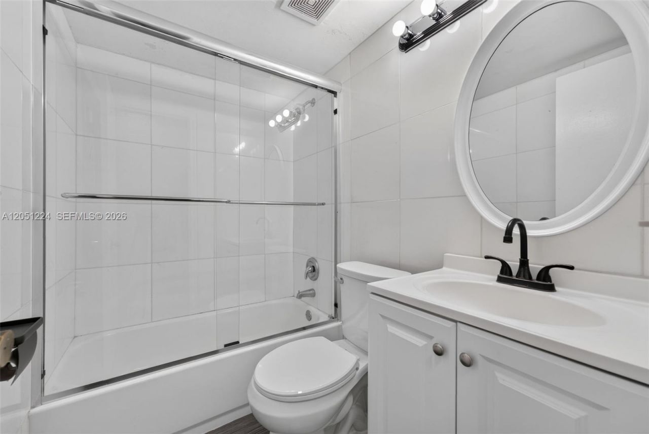 8701 SW 141st St , Unit L6, Palmetto Bay, FL 33176 Photo