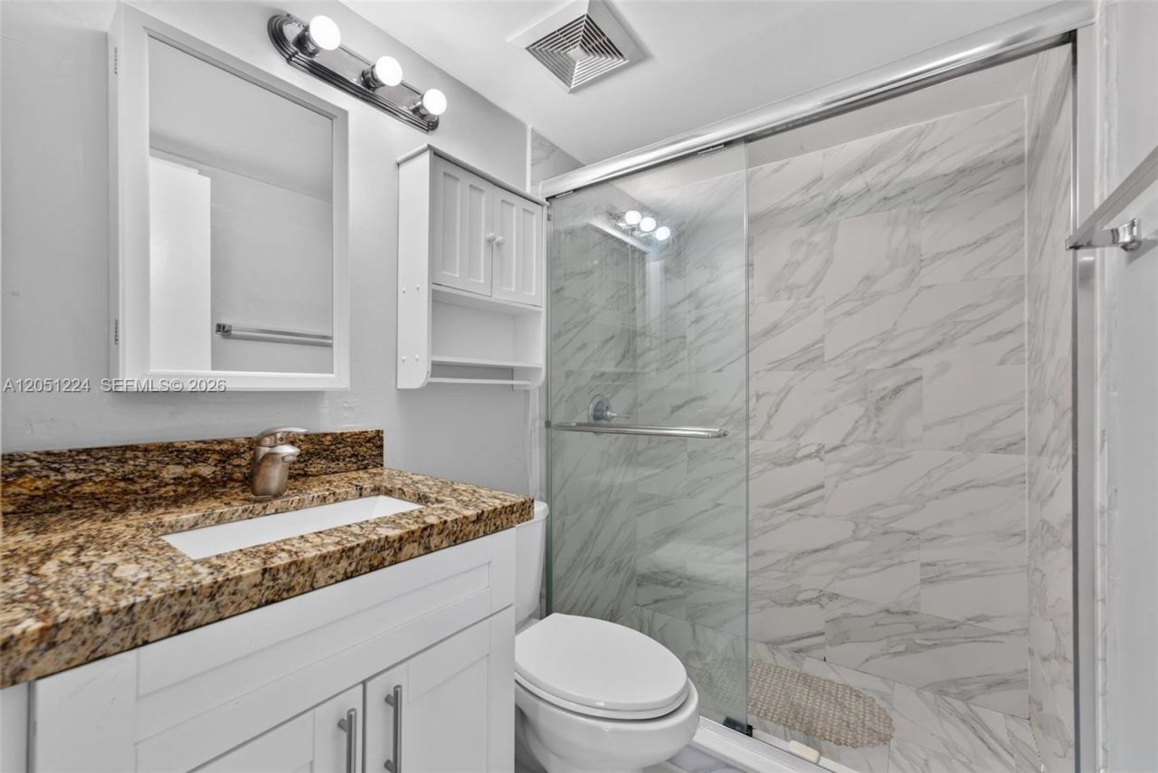 8701 SW 141st St , Unit L6, Palmetto Bay, FL 33176 Photo