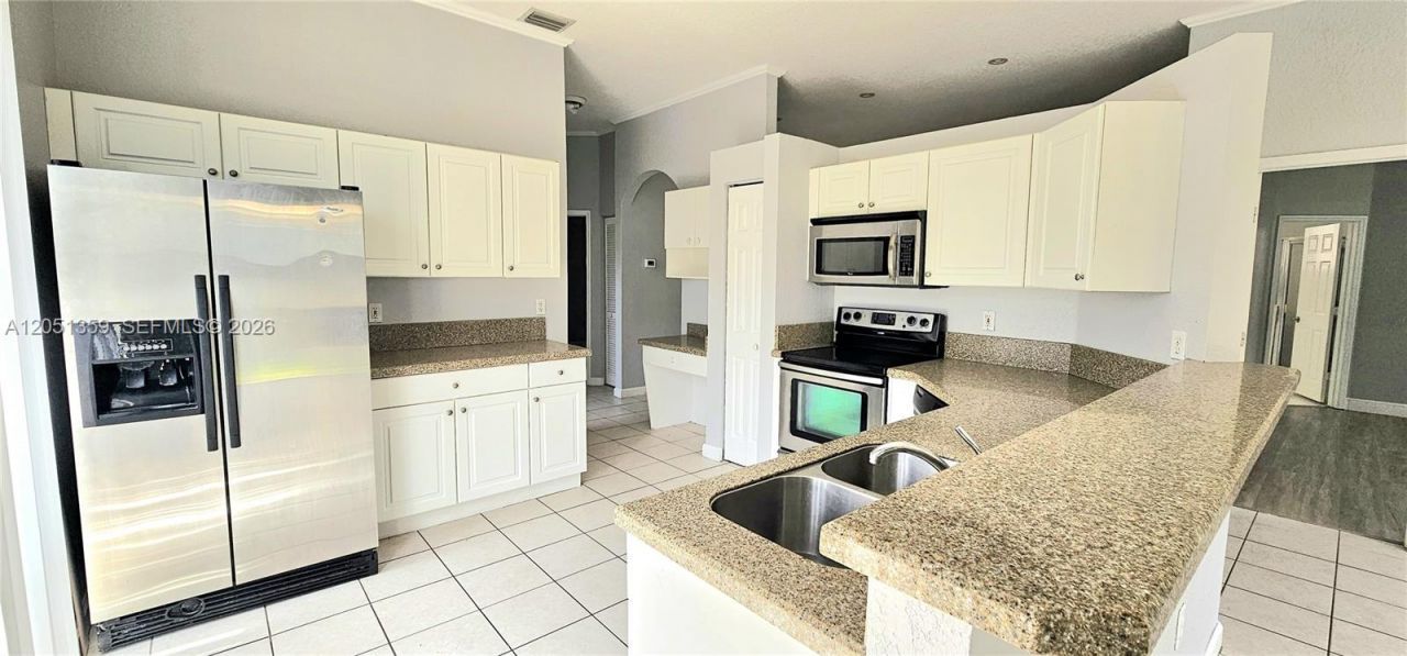 21460 SW 90th Ct, Cutler Bay, FL 33189 Photo