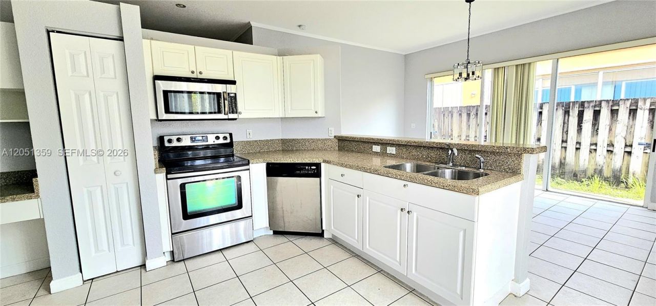 21460 SW 90th Ct, Cutler Bay, FL 33189 Photo