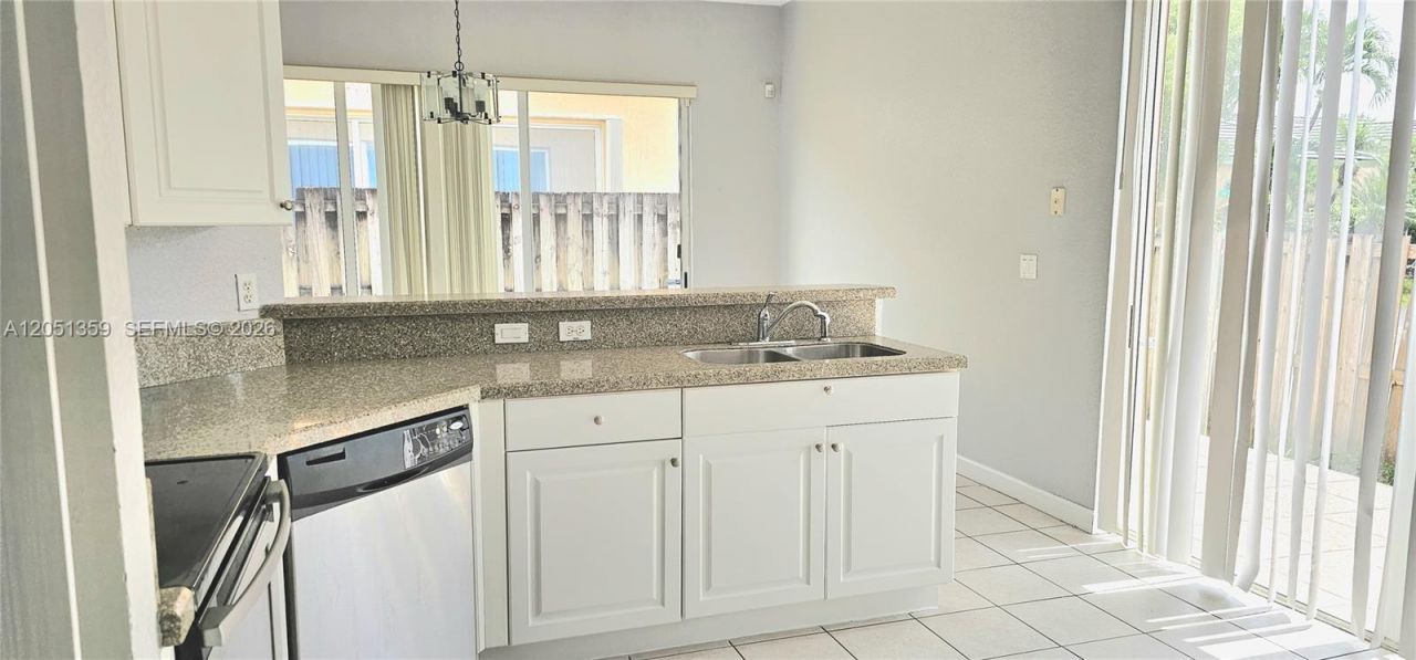 21460 SW 90th Ct, Cutler Bay, FL 33189 Photo