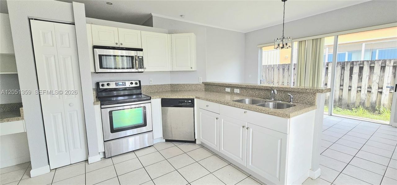 21460 SW 90th Ct, Cutler Bay, FL 33189 Photo