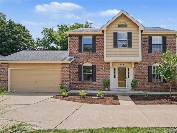 638 Old Ballwin Road, Ballwin, MO 63021