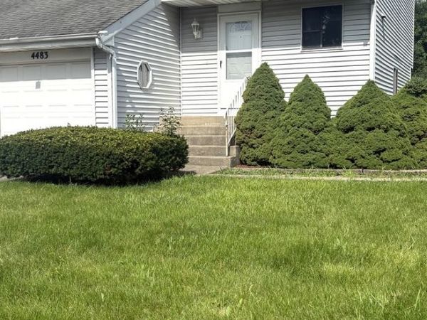 4483 Bell Lane , Hanover Park, IL 60133