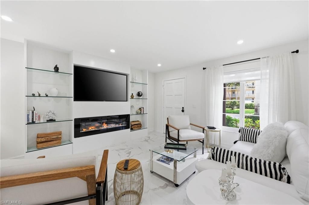 1034 Forest Lakes Dr, Unit 10C, Naples, FL 34105 Photo