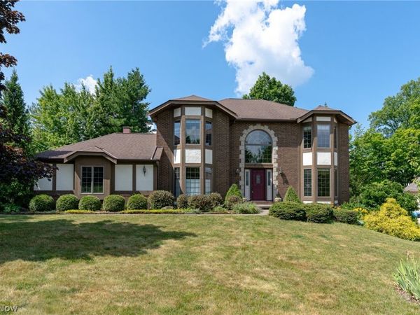 7555 Andover Lane, North Royalton, OH 44133