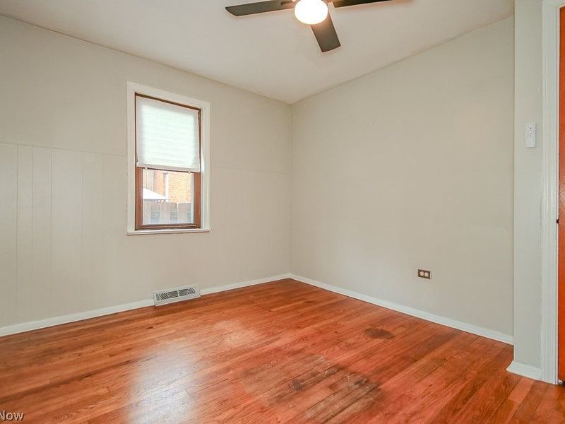 262 E 323rd Street, Willowick, OH 44095 Photo 16