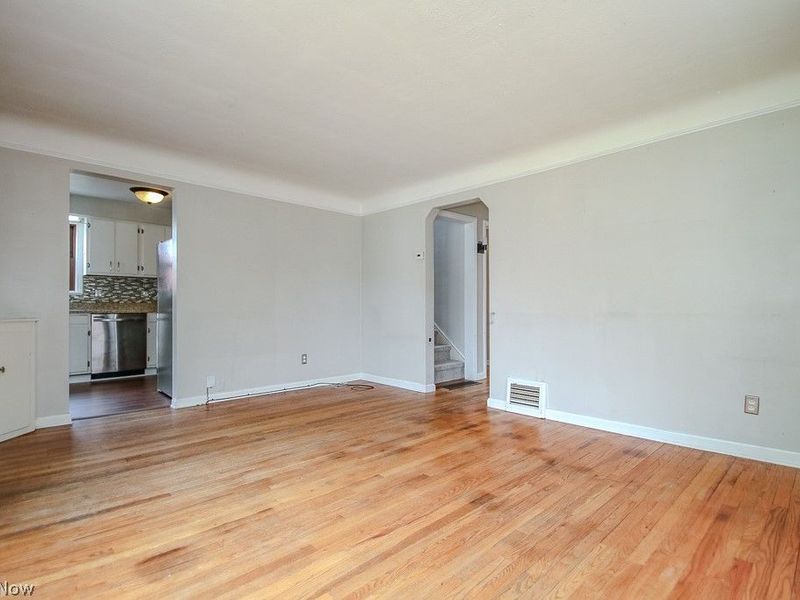 262 E 323rd Street, Willowick, OH 44095 Photo 6