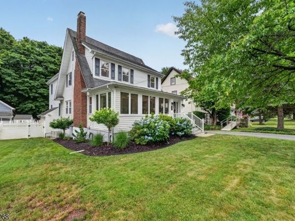 453 S Maple Ave, Glen Rock, NJ 07452