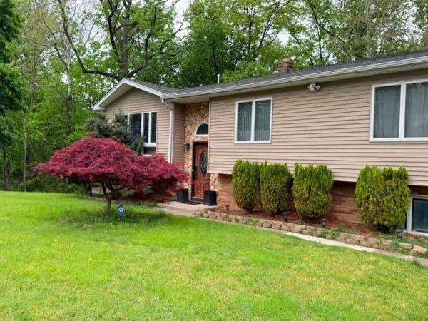5 Lower Notch Rd, Woodland Park, NJ 07424