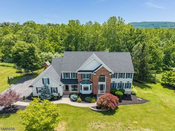 15 Chalfonte Dr, Clinton, NJ 08833