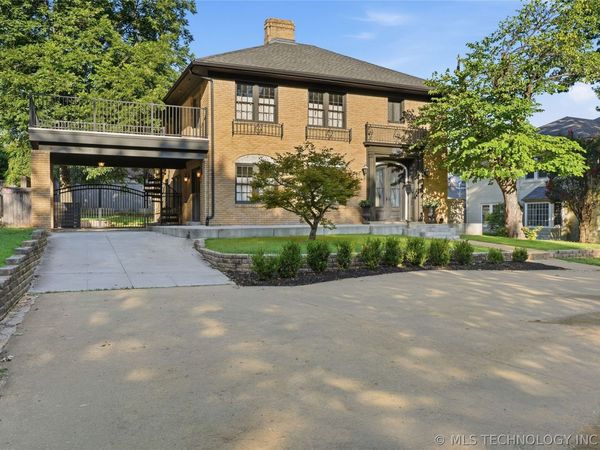 2204 S Terwilleger Boulevard , Tulsa, OK 74114