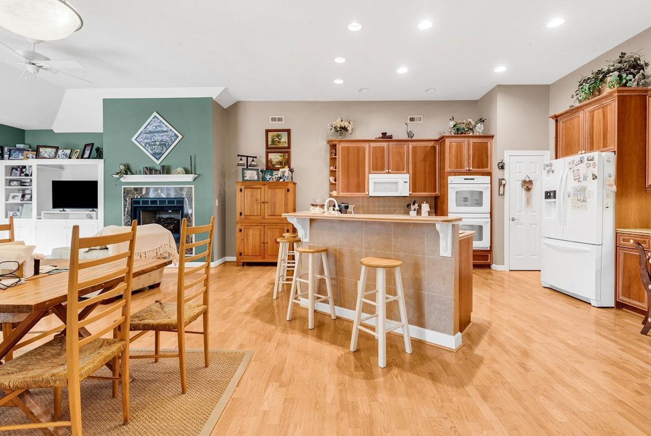 925 Tidewater Dr.  Photo 8