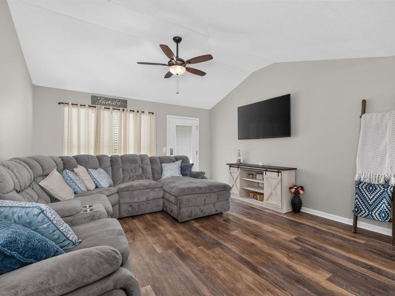 9513 Sapphire Lane, Union, KY 41091 Photo 7