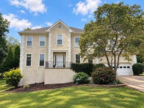 610 Adam Circle, Woodstock, GA 30188