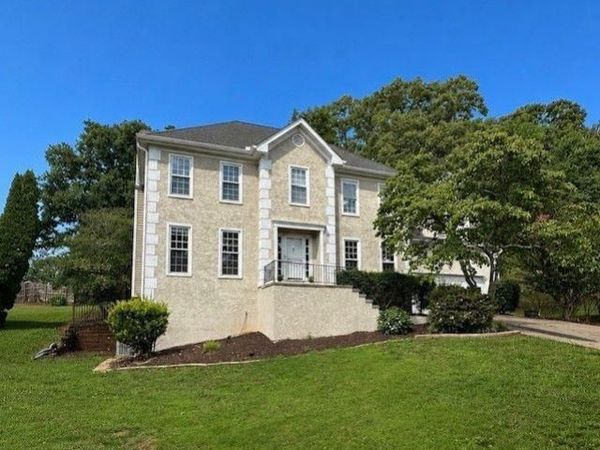 610 Adam Circle, Woodstock, GA 30188