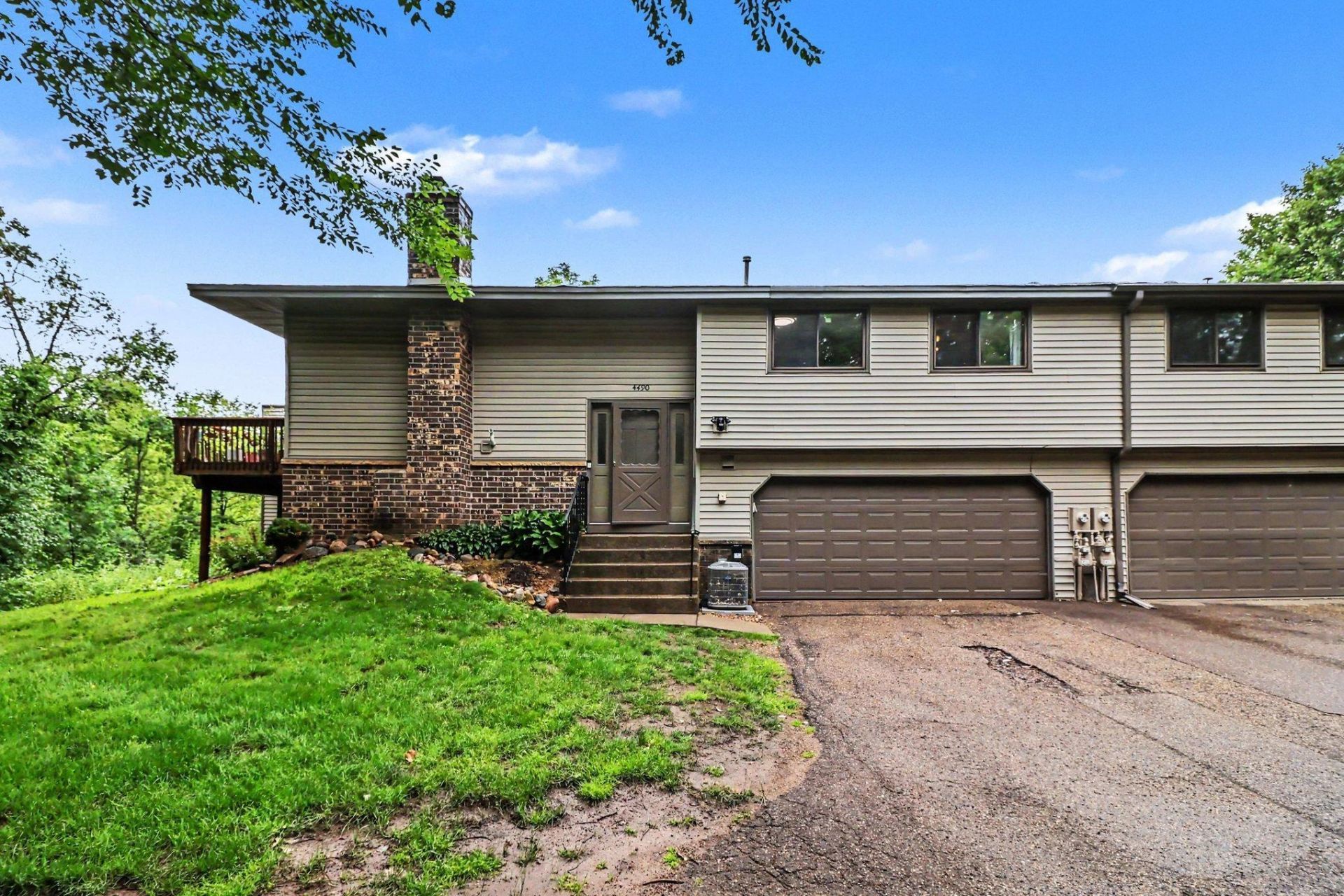 4490 Woodgate Point , Eagan, MN 55122