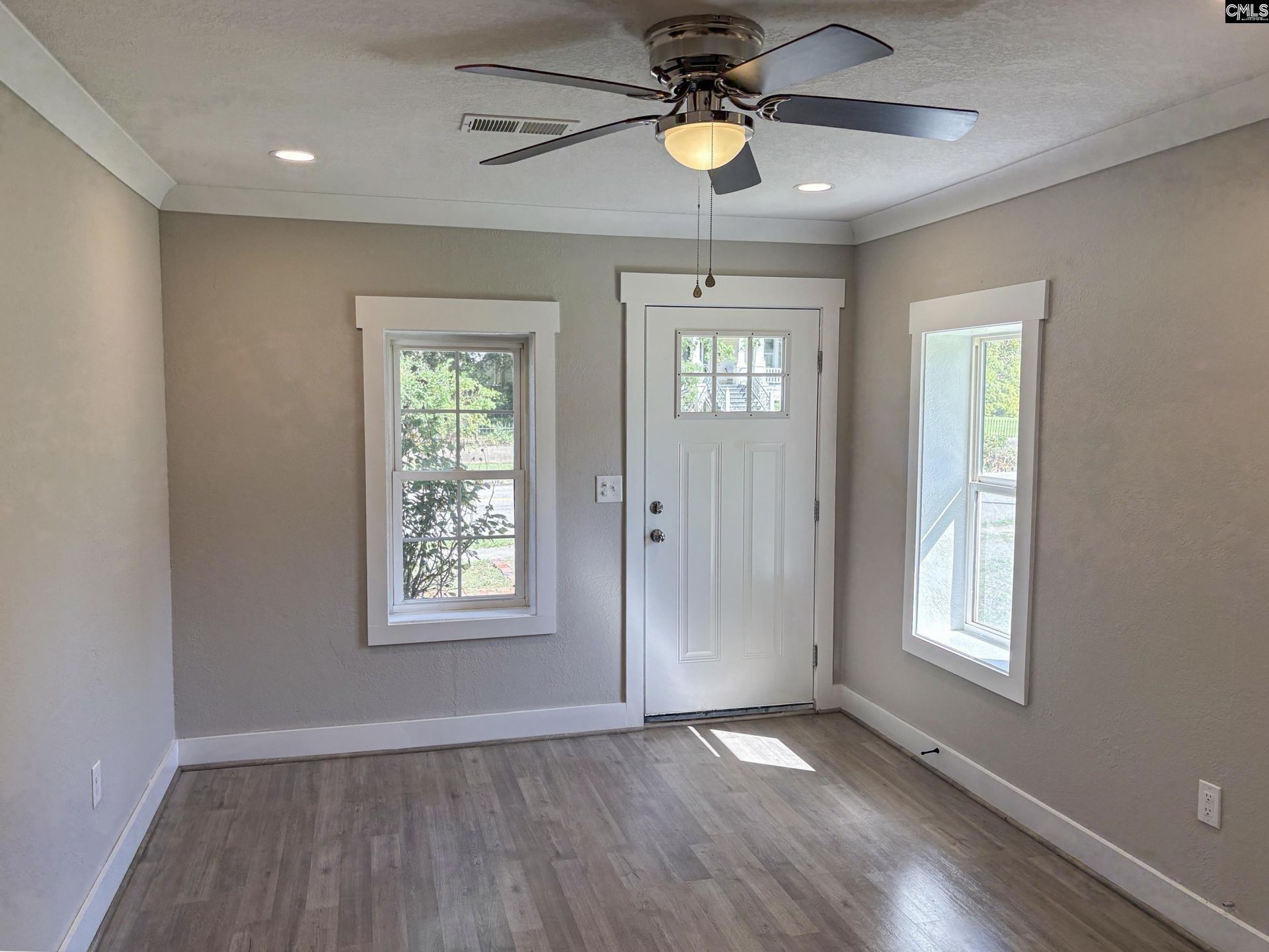 153 Saluda Street  Photo 4