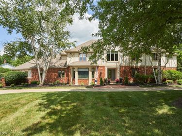 3611 N Fork Drive, Bath, OH 44333