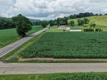 3380 Bair Road NW, Dover, OH 44622