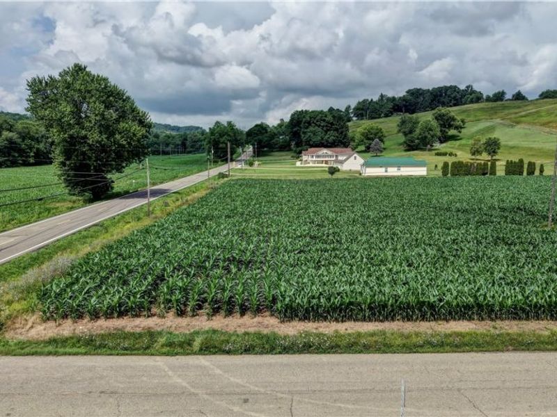 3380 Bair Road NW, Dover, OH 44622 Photo 2