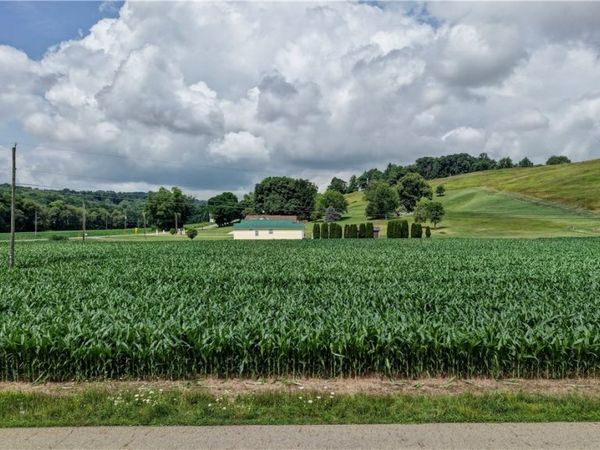3408 Bair Road NW, Dover, OH 44622