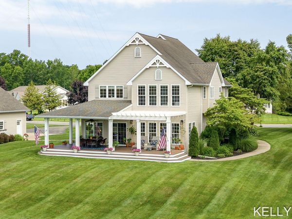 12409 Bay View Drive, Wayland, MI 49348