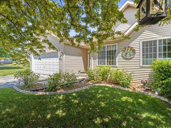 N170W19962 Willow Ridge Dr, Jackson, WI 53037