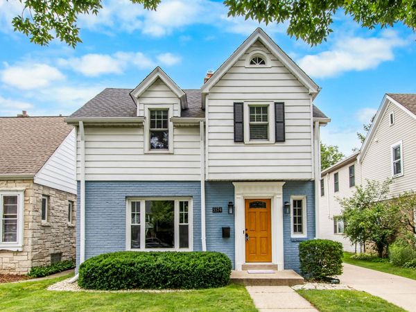 5574 N Kent Ave, Whitefish Bay, WI 53217