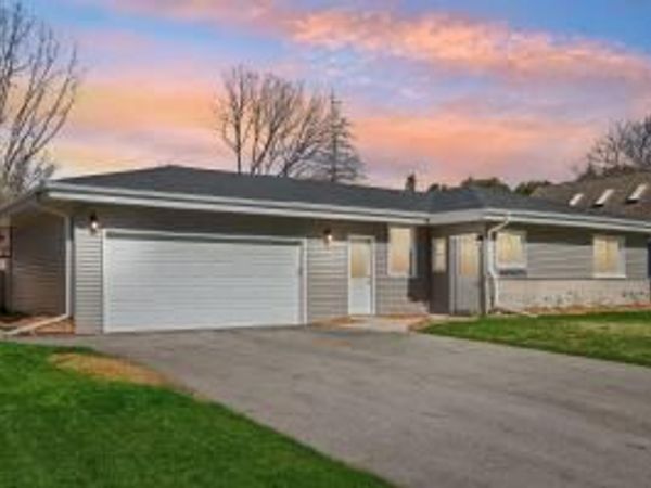 W60N873 Sheboygan Rd, Cedarburg, WI 53012