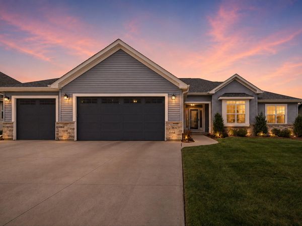 364 Kiddle Ln, Union Grove, WI 53182