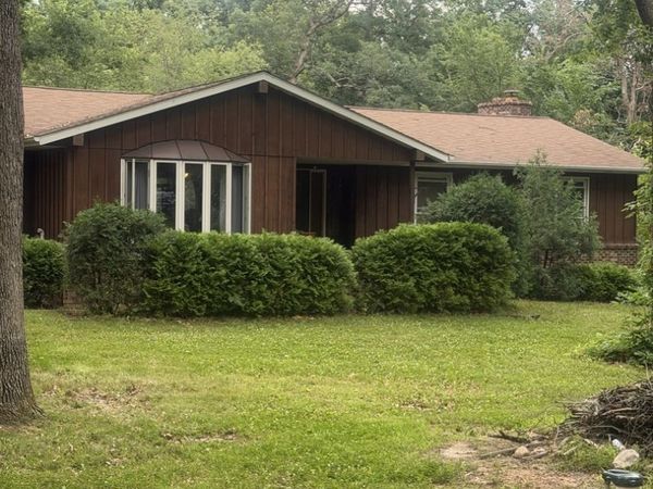 2812 Woodcliff Drive , Marengo, IL 60152