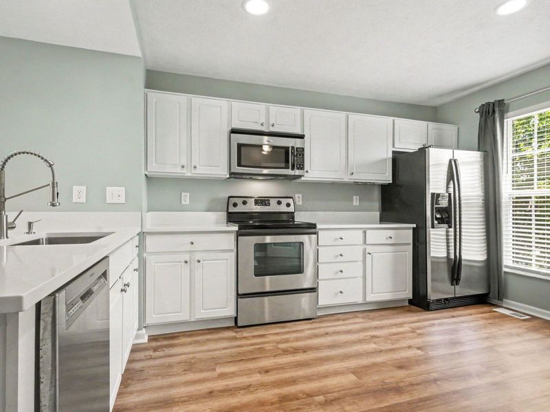 5566 Rainbow Falls Street, Dublin, OH 43016 Photo 10
