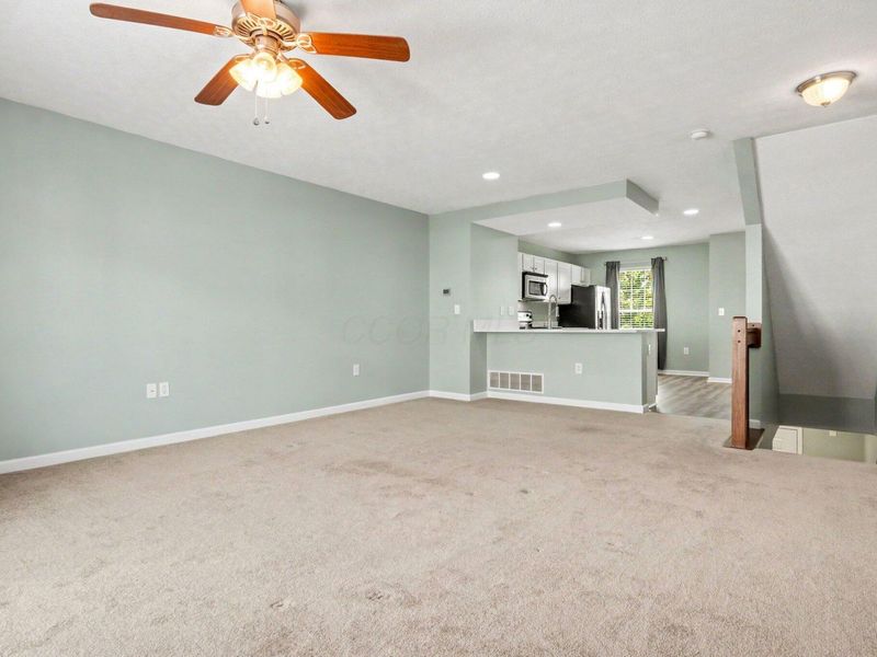 5566 Rainbow Falls Street, Dublin, OH 43016 Photo 6