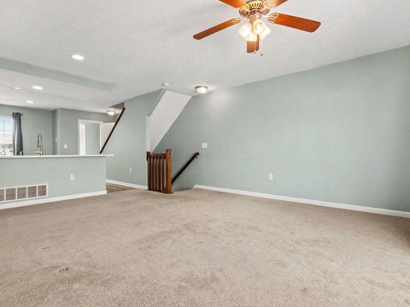 5566 Rainbow Falls Street, Dublin, OH 43016 Photo 7
