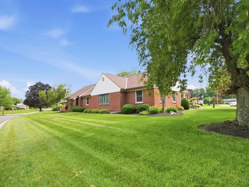 221 Virginia Circle, Wilmington, OH 45177 Photo 3