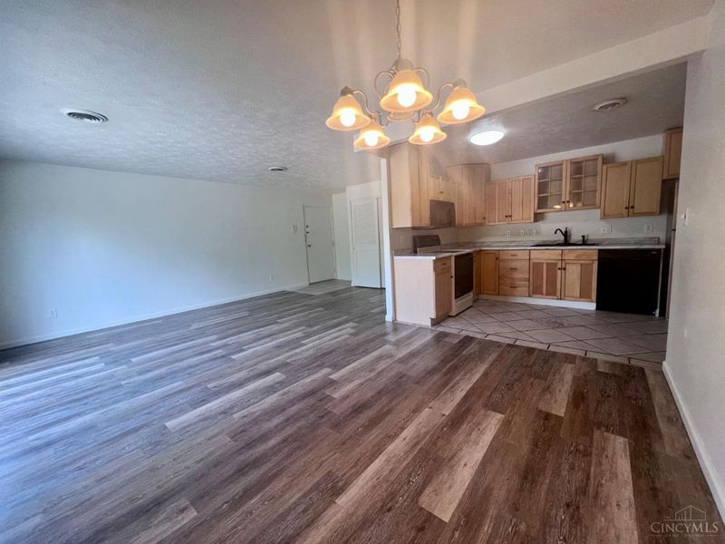 6584 Hearne Road, Green Township, OH 45248 Photo 9