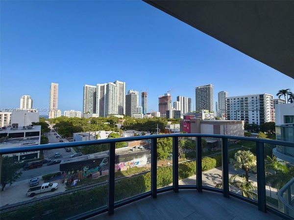 121 NE 34th St, Unit L605, Miami, FL 33137