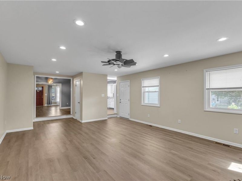270 Pasadena, Elyria, OH 44035 Photo 10