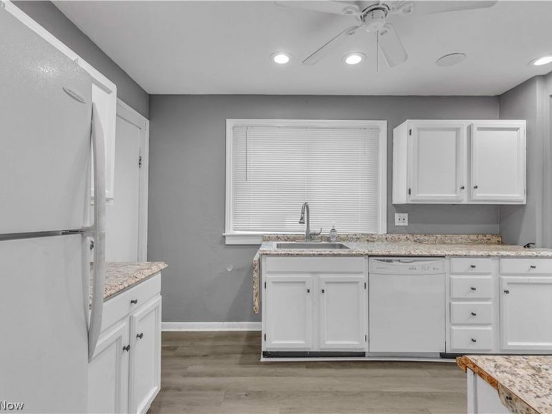 270 Pasadena, Elyria, OH 44035 Photo 13