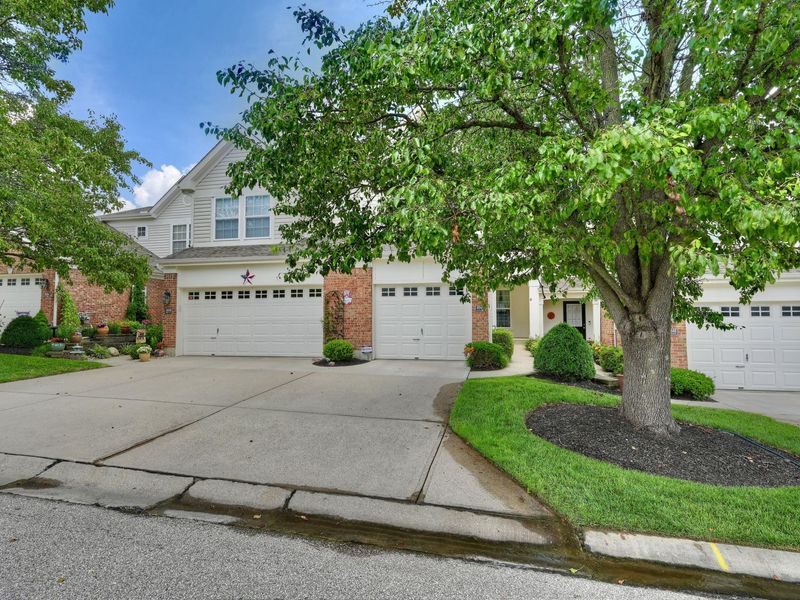 8540 Wiltshire Way, Florence, KY 41042 Photo 2